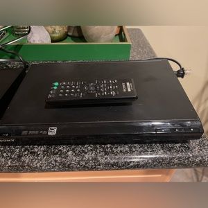 Sony DVP-SR200P DVD/CD Player With RMT-D187A Working Remote, Tested, 2869181